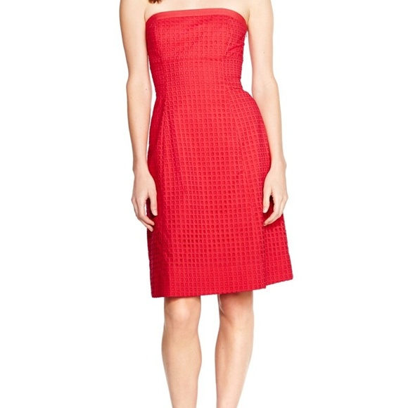 White House Black Market Dresses & Skirts - White House Black Market Coral Strapless Dress